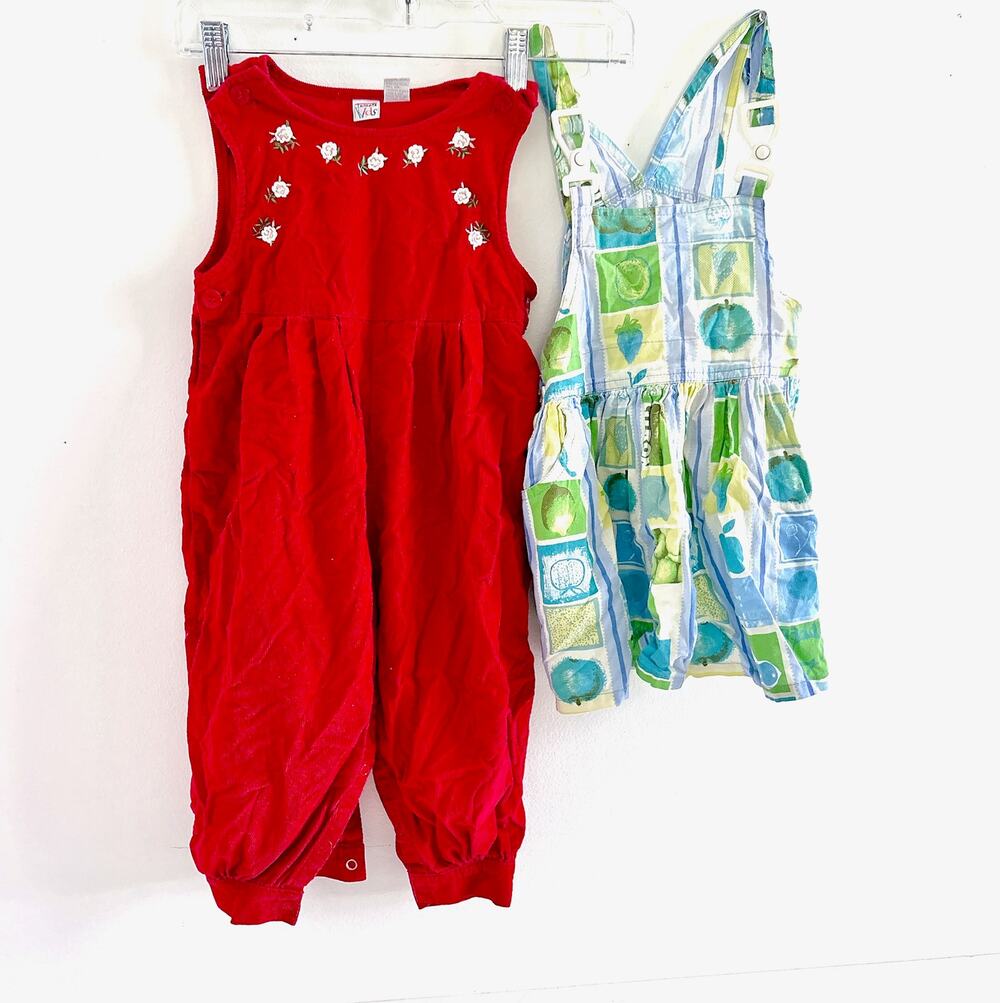 Pair of 2 Vintage Children's Jumpers - 3T